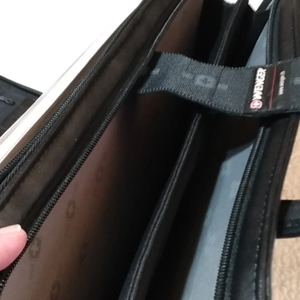 *Wenger The GUIDE Business Gear Black Portfolio‎ Organizer Calculator Holder